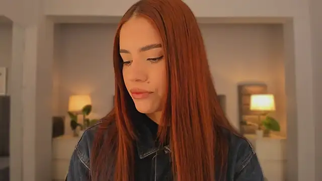 Snapshot of Madie__collins chatting on 09.28.25 Madie collins online show from 09.28.25