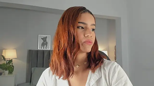 Snapshot of Madie__collins chatting on 11.17.25 Madie collins online show from 11.17.25