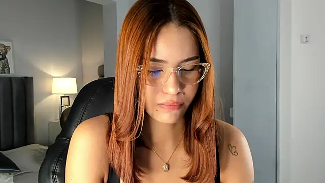 Madie  collins online show from 12.20.25