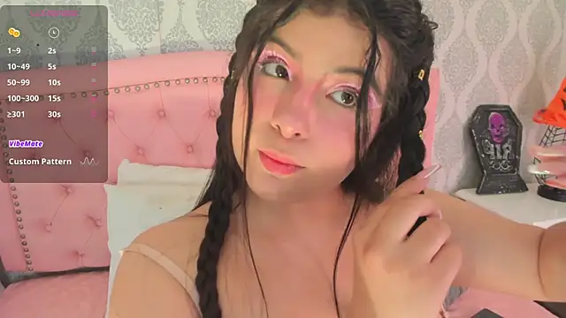 martina rivera  online show from 10.31.25