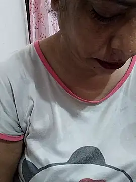 Snapshot of Urmila_bhabhii chatting on 03.18.26 Urmila bhabhii online show from 03.18.26