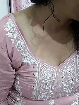 Snapshot of Urmila_bhabhii chatting on 03.19.26 Urmila bhabhii online show from 03.19.26