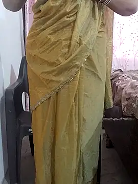 Snapshot of Urmila_bhabhii chatting on 04.10.26 Urmila bhabhii online show from 04.10.26