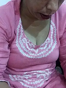 Snapshot of Urmila_bhabhii chatting on 05.10.26 Urmila bhabhii online show from 05.10.26