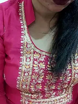 Snapshot of Urmila_bhabhii chatting on 05.12.26 Urmila bhabhii online show from 05.12.26