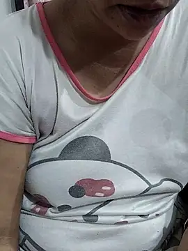 Snapshot of Urmila_bhabhii chatting on 05.24.26 Urmila bhabhii online show from 05.24.26