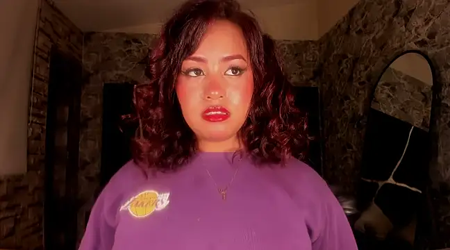 Estrella05  online show from 03.06.25