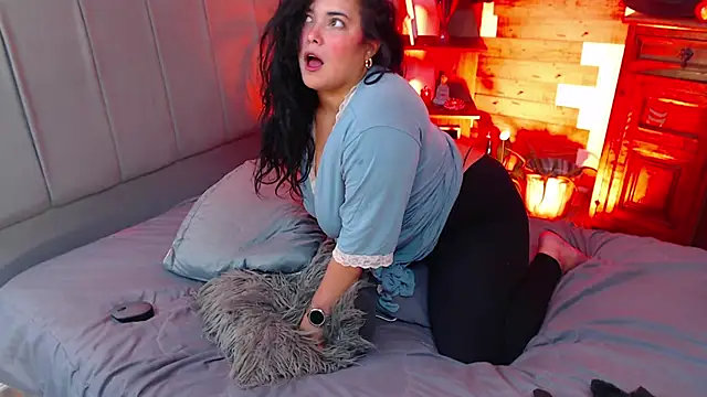 VictoriaMontero30000 online show from 10.24.25