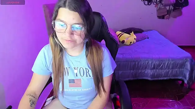 Snapshot of Sabrina_Hall_ chatting on 12.31.24 Sabrina Hall online show from 12.31.24