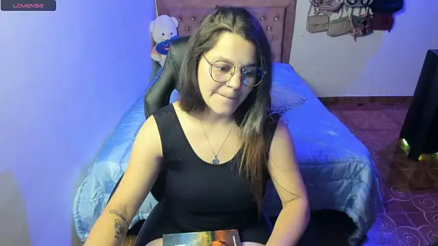 Snapshot of Sabrina_Hall_ chatting on 02.26.25 Sabrina Hall online show from 02.26.25