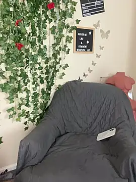 butterflybootyy online show from 02.07.25