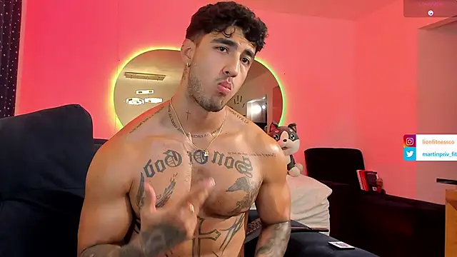 Snapshot of JACOB_MARTINS chatting on 02.21.25 JACOB MARTINS online show from 02.21.25