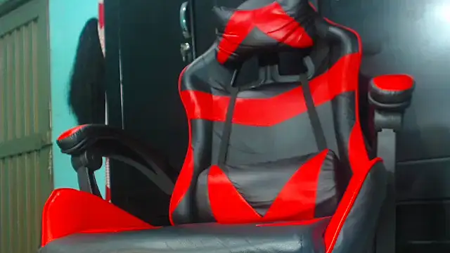 black30cmdick online show from 10.13.25