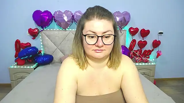 ZannaDreil online show from 02.25.25