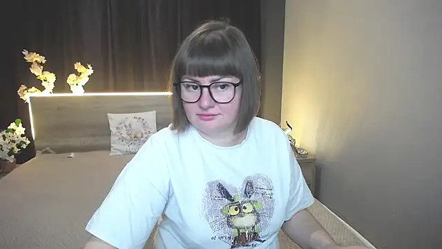 Snapshot of ZannaDreil chatting on 04.18.26 ZannaDreil online show from 04.18.26
