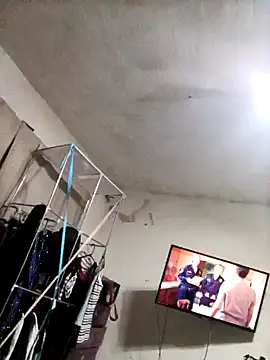 SINUECASTILLO online show from 01.29.25