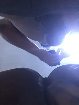 SINUECASTILLO online show from 03.17.25