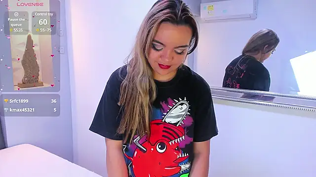 Snapshot of EmilyRouss_ chatting on 02.13.25 EmilyRouss online show from 02.13.25