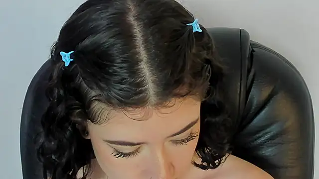 melody suarez online show from 02.07.25