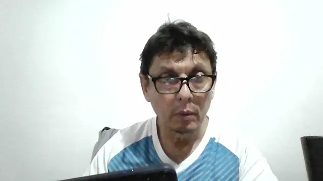 Snapshot of MarcusKelvin chatting on 04.22.26 MarcusKelvin online show from 04.22.26
