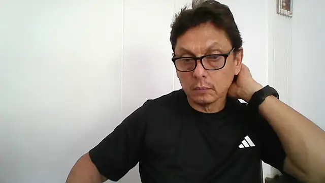 Snapshot of MarcusKelvin chatting on 04.24.26 MarcusKelvin online show from 04.24.26