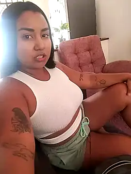 sweet07coral online show from 01.27.25