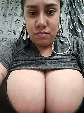 Snapshot of federica_bigboobs chatting on 10.12.25 federica bigboobs online show from 10.12.25