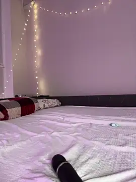 LoveLuna  online show from 01.15.25