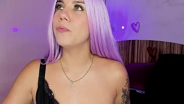 MelaniieRoux online show from 02.12.25