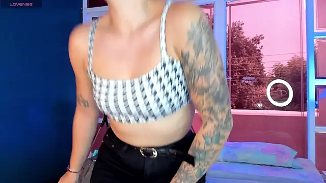 MelaniieRoux online show from 03.27.26