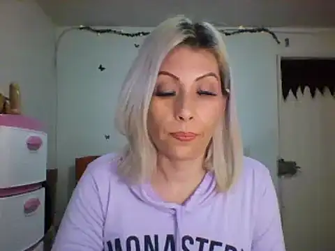 alixia81 online show from 01.08.25