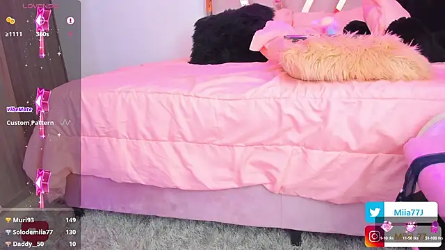 Snapshot of Miia77_ chatting on 12.22.24 Miia77 online show from 12.22.24