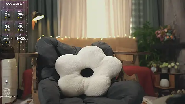 Feral Berrry  online show from 01.10.25