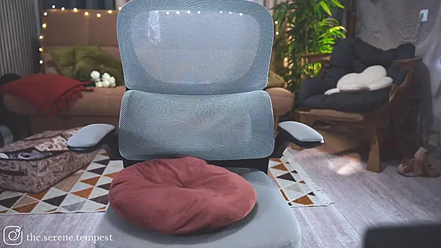 Feral Berrry  online show from 11.11.25