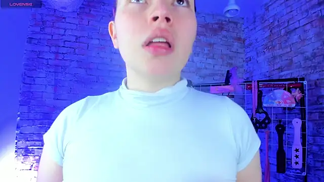 Cherry xoxx online show from 09.09.25