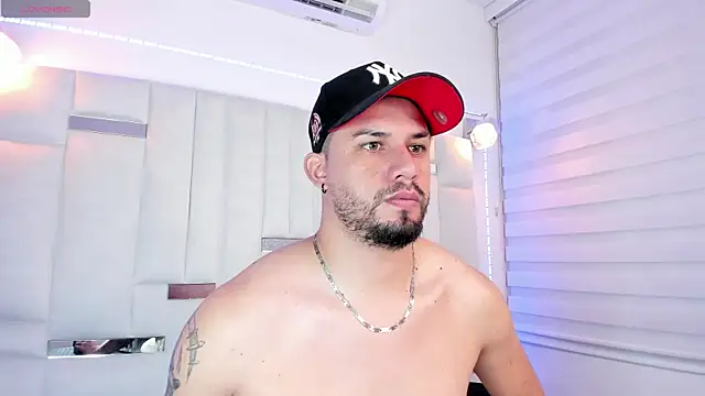 Snapshot of Jacoob19_ chatting on 12.28.24 Jacoob19 online show from 12.28.24