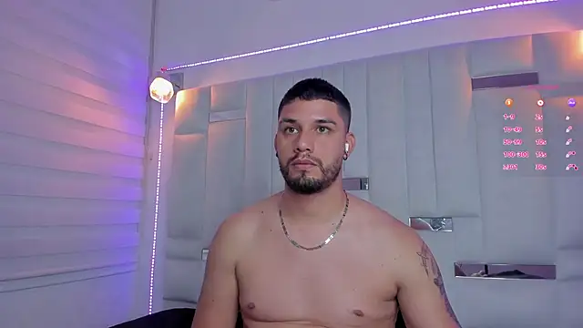 Snapshot of Jacoob19_ chatting on 02.18.25 Jacoob19 online show from 02.18.25