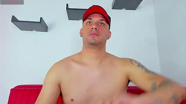 Snapshot of Jacoob19_ chatting on 11.22.25 Jacoob19 online show from 11.22.25