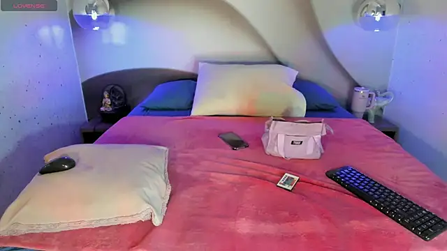 LottiCarter online show from 04.04.26