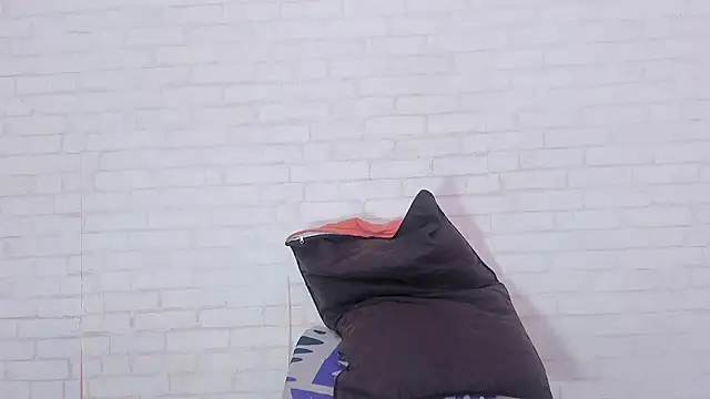 Tiffany mendez online show from 03.01.25