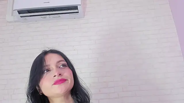 Tiffany mendez online show from 03.03.25