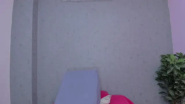 Tiffany mendez online show from 11.18.25