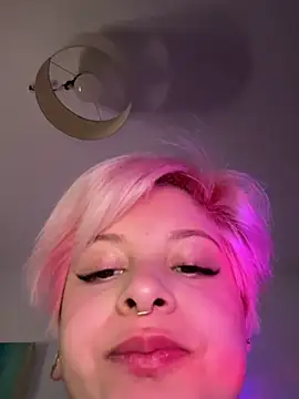 Snapshot of sammymoon chatting on 12.02.25 sammymoon online show from 12.02.25