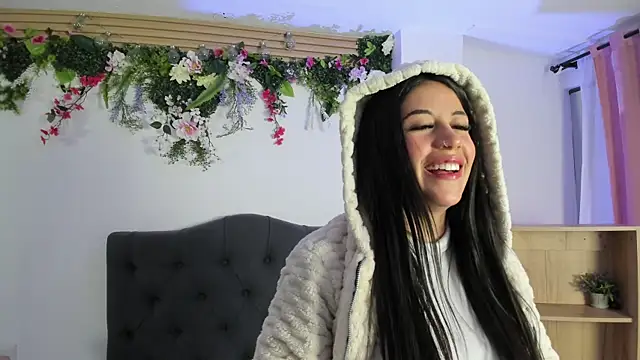 JulessCornett online show from 01.06.25