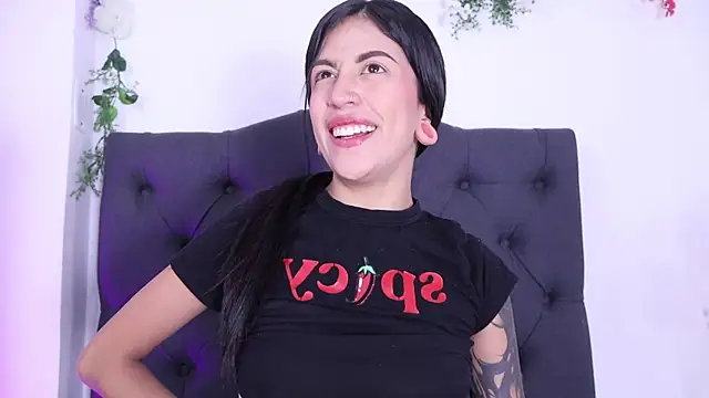 JulessCornett online show from 04.06.26