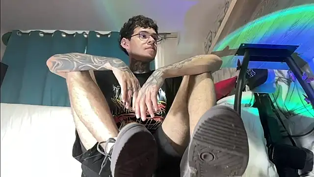 Snapshot of Saturno_v chatting on 01.14.25 Saturno v online show from 01.14.25