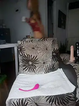 Snapshot of Sexy-Favgirl chatting on 09.17.25 Sexy-Favgirl online show from 09.17.25