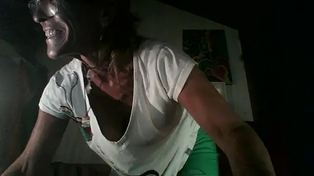 Snapshot of sabinytahot chatting on 12.24.24 sabinytahot online show from 12.24.24