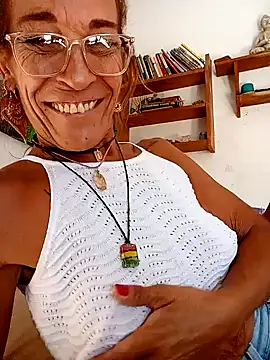 Snapshot of sabinytahot chatting on 02.13.25 sabinytahot online show from 02.13.25