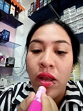 Miia grand online show from 11.27.25